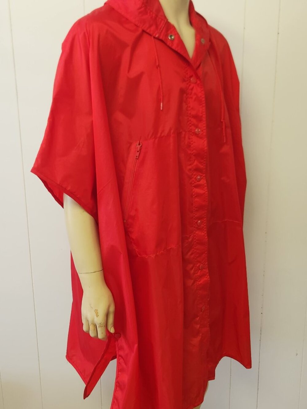 red rain poncho hooded vintage 1980s Members Only unisex